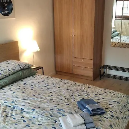 Amnis Apartment